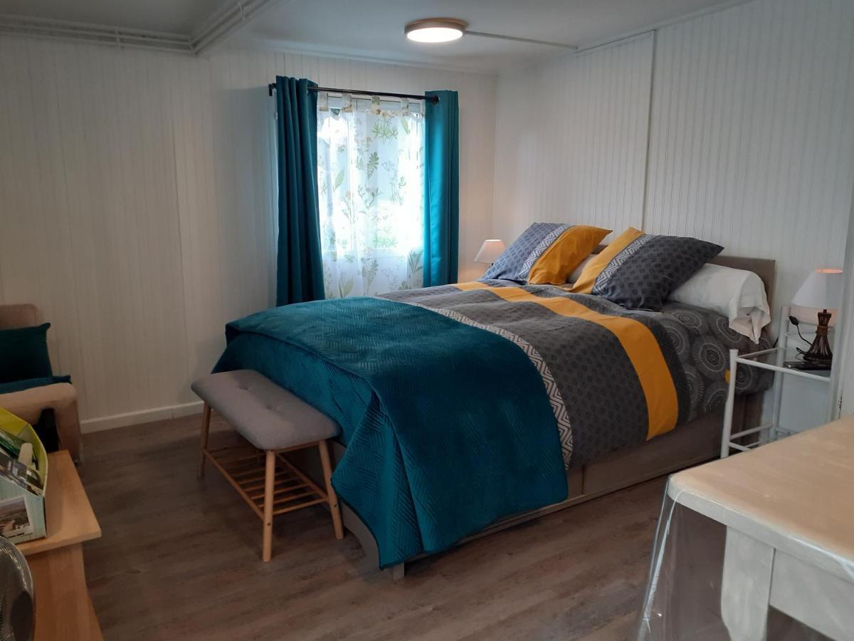 Relais Des Tourterelles Bed & Breakfast La Neuville-aux-Joutes Eksteriør bilde